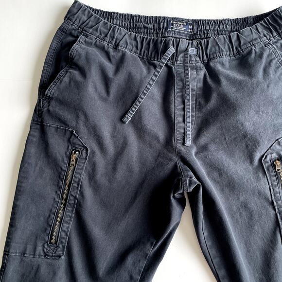 Abercrombie & Fitch  Men's Black Jogger Size M Disressed - Picture 6 of 16